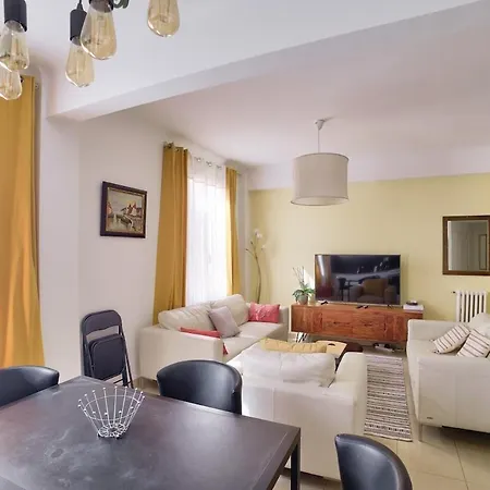 Stunning 2br By The Port 20min Walk To The Appartamento *